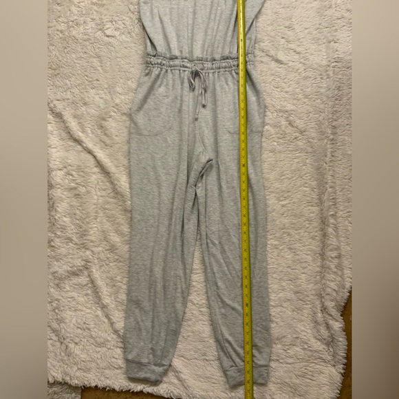 Max Studio Light Gray Sleeveless Jumpsuit - Picture 11 of 12